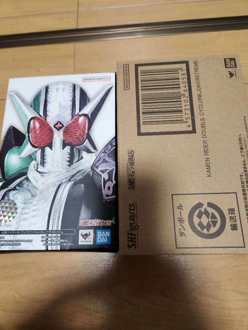 SH.figuarts真骨頂仮面ライダーダブルサイクロンジョーカーエクストリーム Amazon.co.jp: バンダイ(BANDAI) S.H.Figuarts（真骨彫製法） 仮面