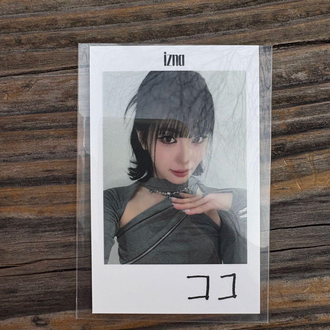izna イズナ ファンコン 会場限定 チェキ トレカ ココ - メルカリ