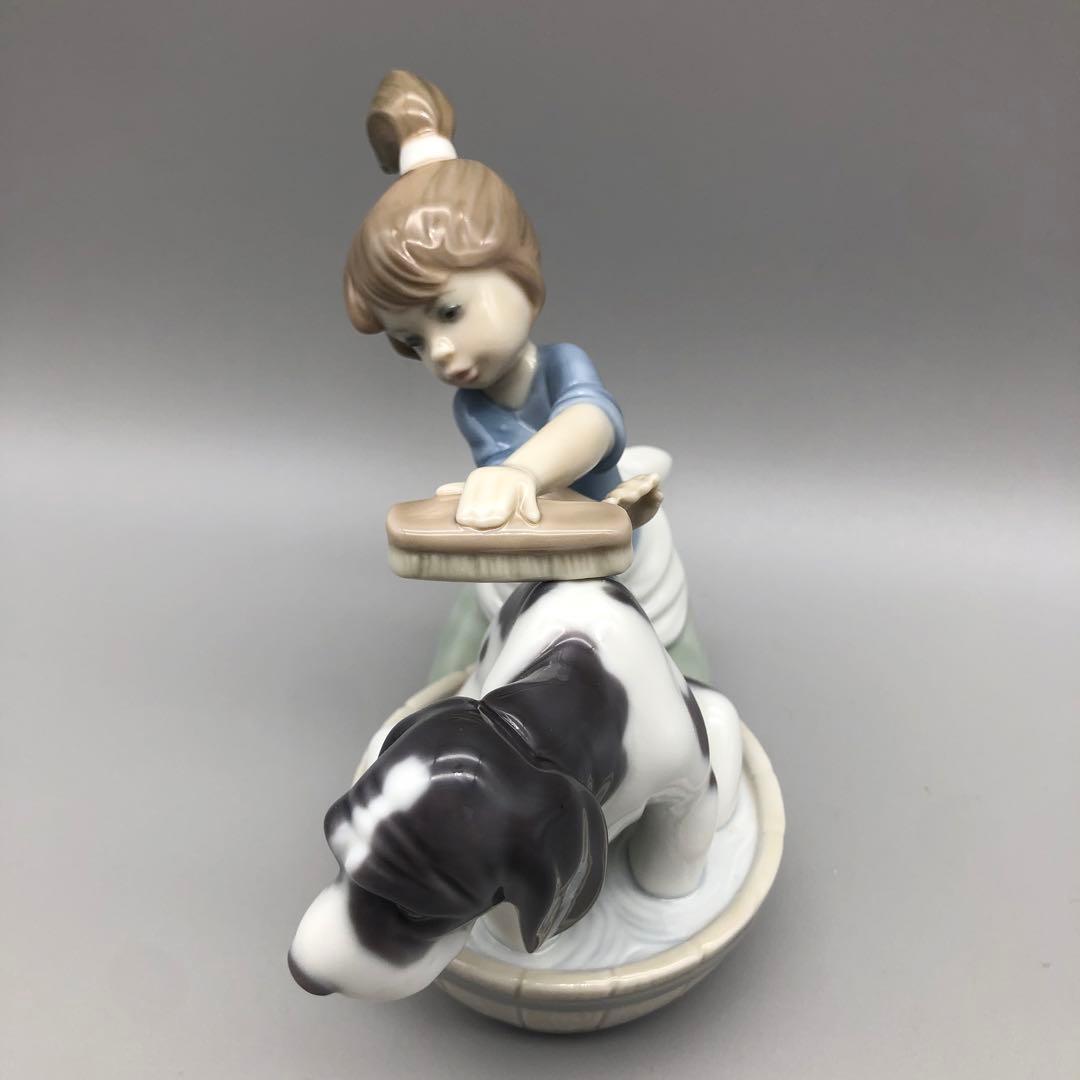 新品未使用⭐️LLADROリヤドロ磁器人形愛犬きれいにしましょうね 箱