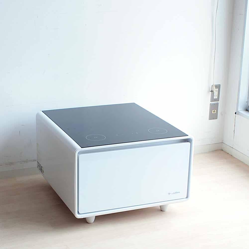 LOOZER SMART TABLE 冷蔵庫付きテーブル 充電器 ZR24185 LOOZERから「テーブル×冷蔵庫×スピーカー×ワイヤレス充電」が1つになっ