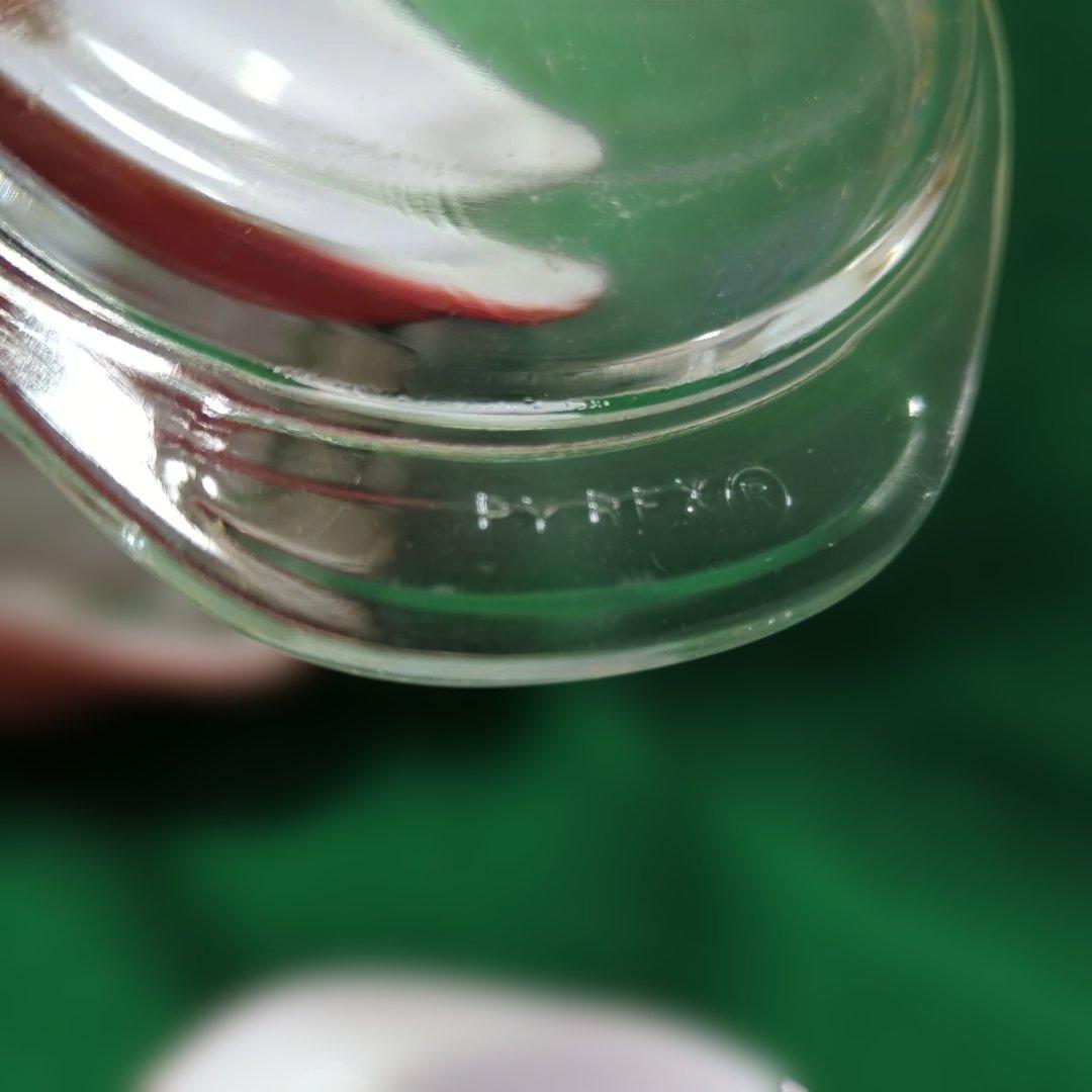 パイレックス フラミンゴピンクのミニキャセロール3個 PYREX