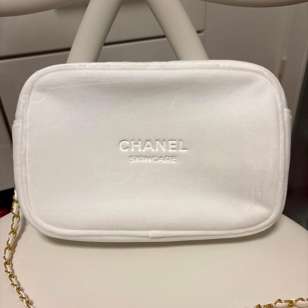 CHANEL シャネル ノベルティ ポーチ 白 ホワイト - メルカリ