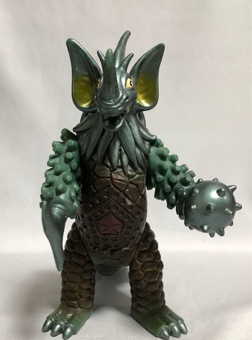 ウルトラ怪獣シリーズ タイラント ソフビ - メルカリ