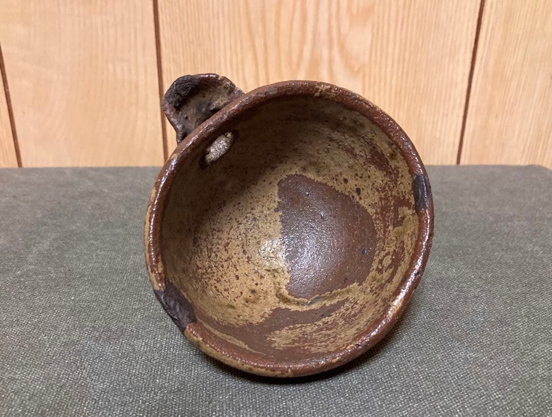 伊羅保 片口ぐい呑み (検索 古伊羅保 黄瀬戸 古唐津 酒器 - メルカリ