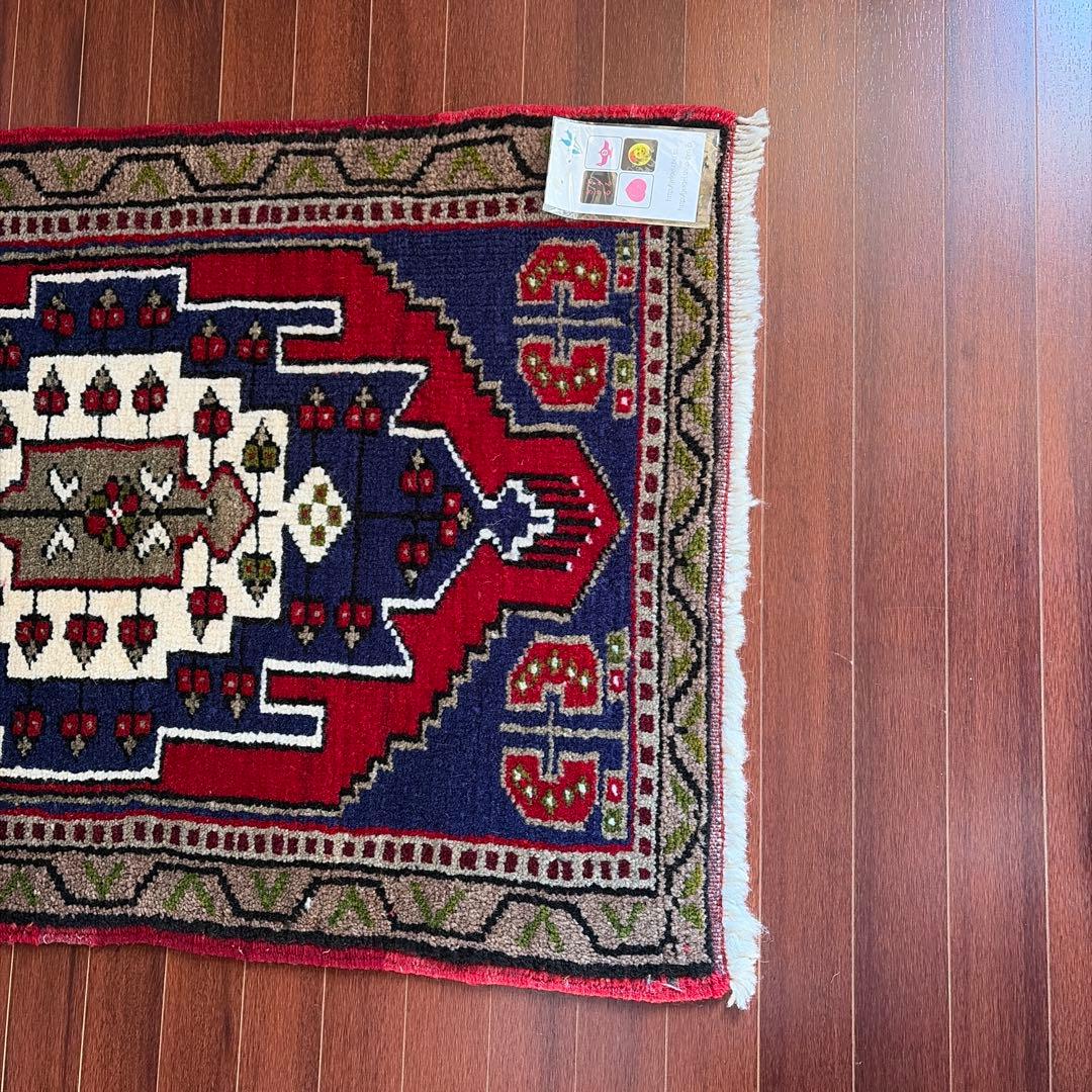 トルコ絨毯 手織り玄関マット wool100% 未使用ビンテージ 86×51 - メルカリ