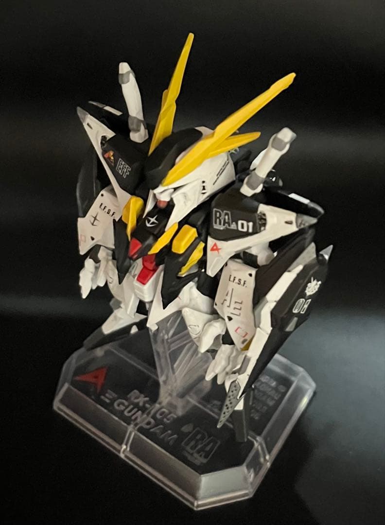 ガンダムコンバージ アムロ専用 クスィー リペイント - メルカリ