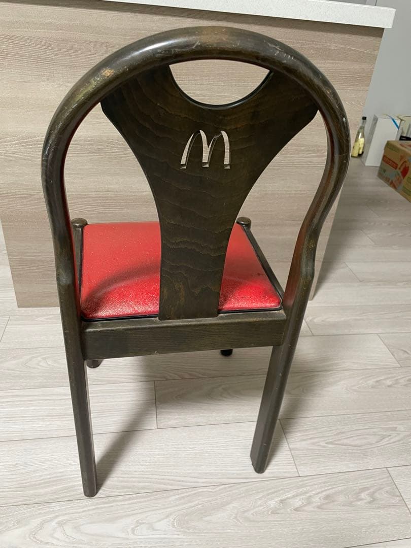 McDonald's ビンテージ木製椅子】 希少なマクドナルドの椅子です