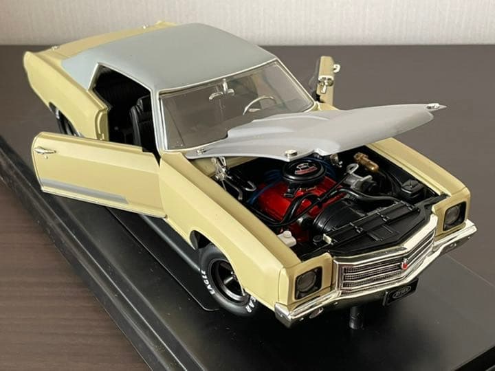 日本未発売、絶版】ワイルドスピード ミニカー シボレーモンテカルロ 1