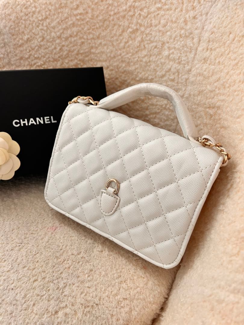 新品未使用✴︎CHANEL ノベルティ 白 ホワイト 3way キャビアスキン