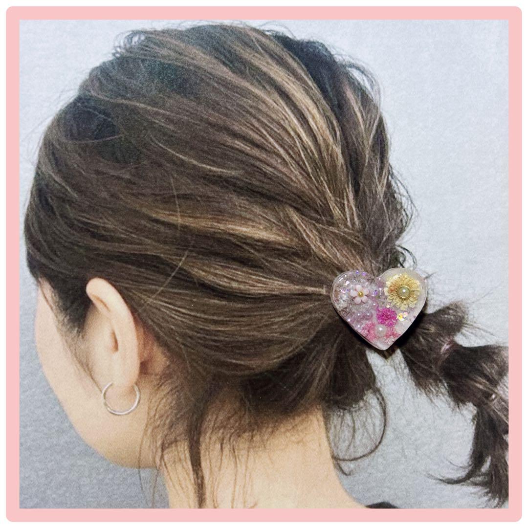 No 851❣️大人可愛いレジンヘアゴム❣️かすみ草❣️♪(๑ᴖ◡ᴖ๑)♪