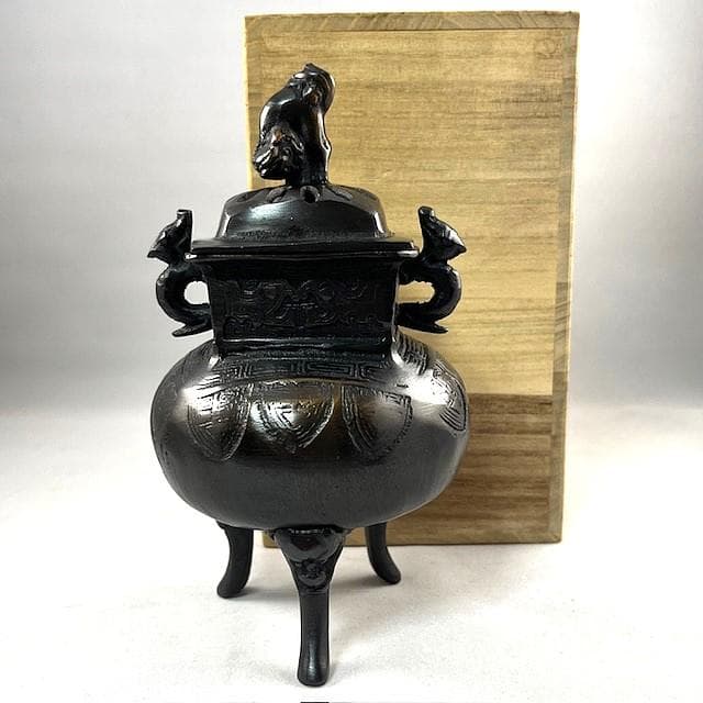 四角菖蒲文鋳銅香炉 秀月 茶道具 共箱