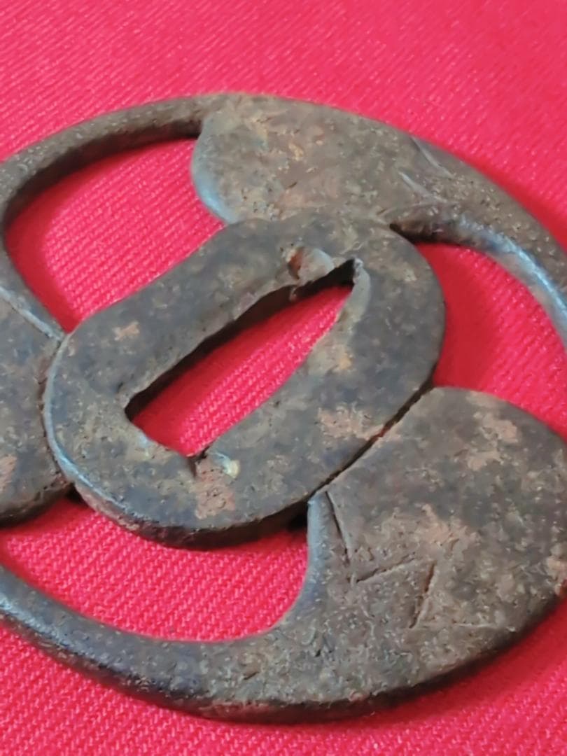 鍔 無銘 茄子図 三つ巴 鉄鐔 拵 日本刀 刀装具 骨董 古美術 江戸