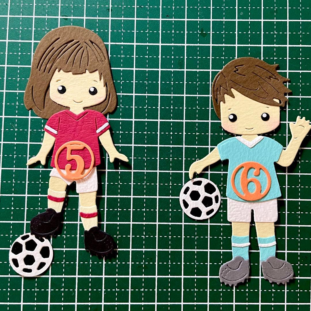 サッカー】サンプルページ（ペーパークラフト クラフトパンチ） - メルカリ