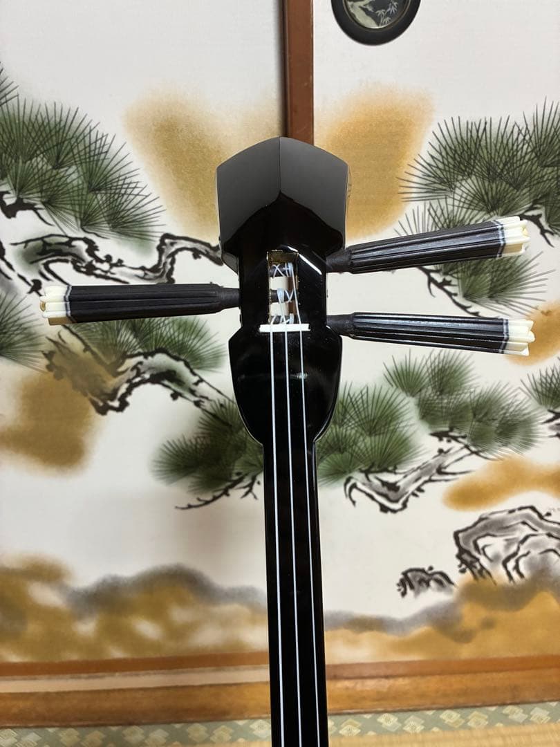 沖縄三線！貴重！知念大工型！本張り【一枚張り】 - メルカリ