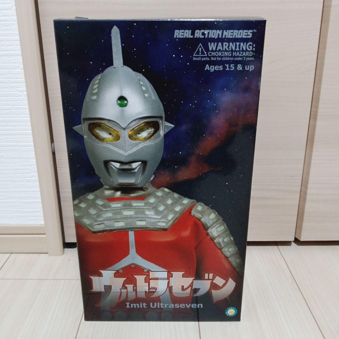ウルトラマンセブン　メディコムトイ　RAH　リアルアクションフィギュア Amazon.co.jp: RAH リアルアクションヒーローズ ウルトラセブン 1/6