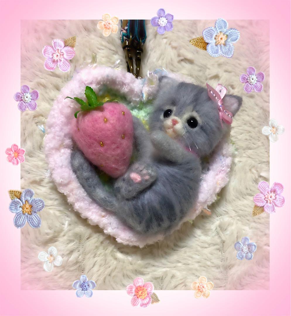 羊毛フェルト。猫。サバトラ。バッグチャーム。 - メルカリ