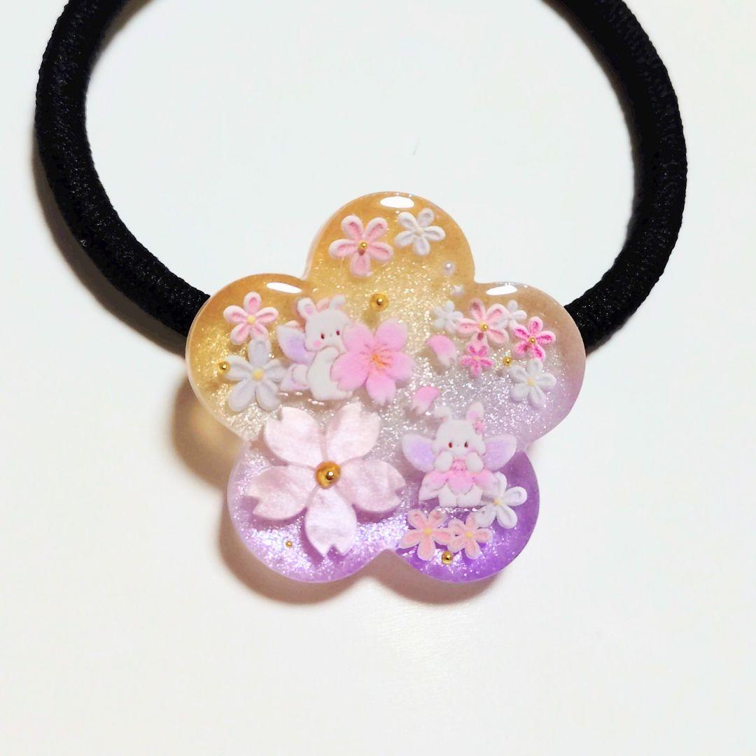 No.535 レジン ヘアゴム キーホルダー ピンバッジ 桜さくら - メルカリ