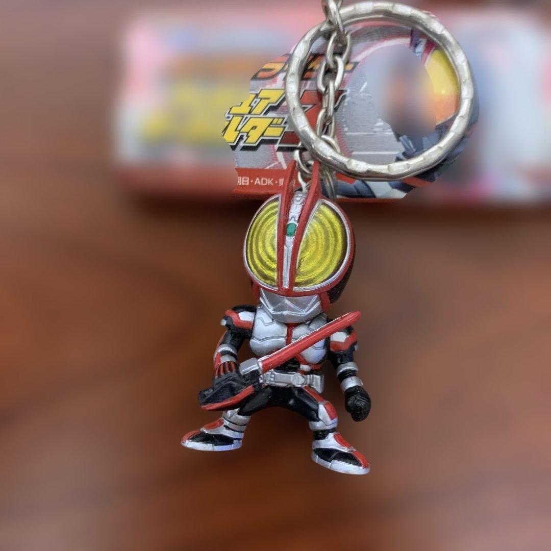 歴代仮面ライダー フィギュアキーホルダー3 全5種フルセット - メルカリ