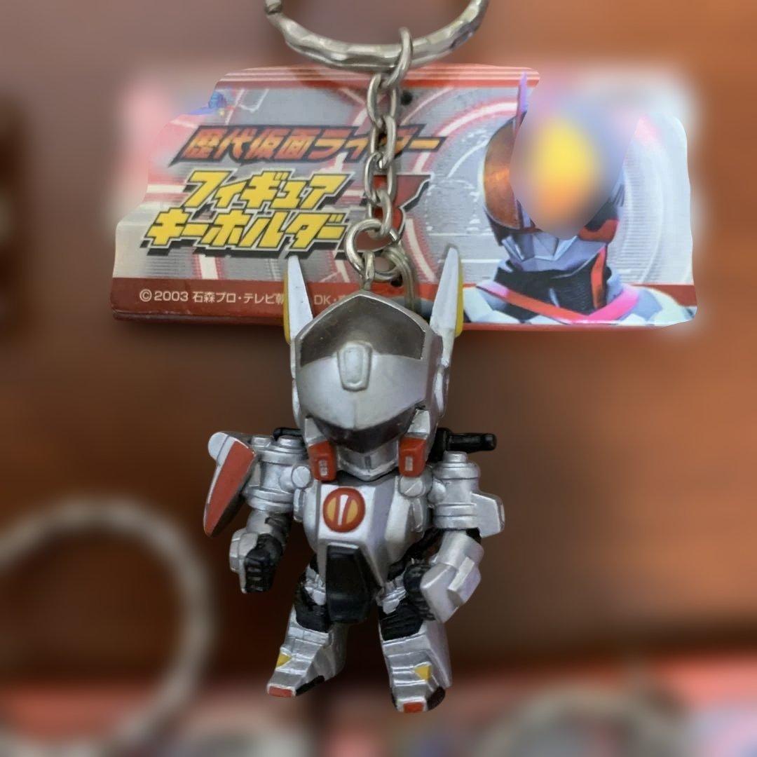歴代仮面ライダー フィギュアキーホルダー3 全5種フルセット - メルカリ
