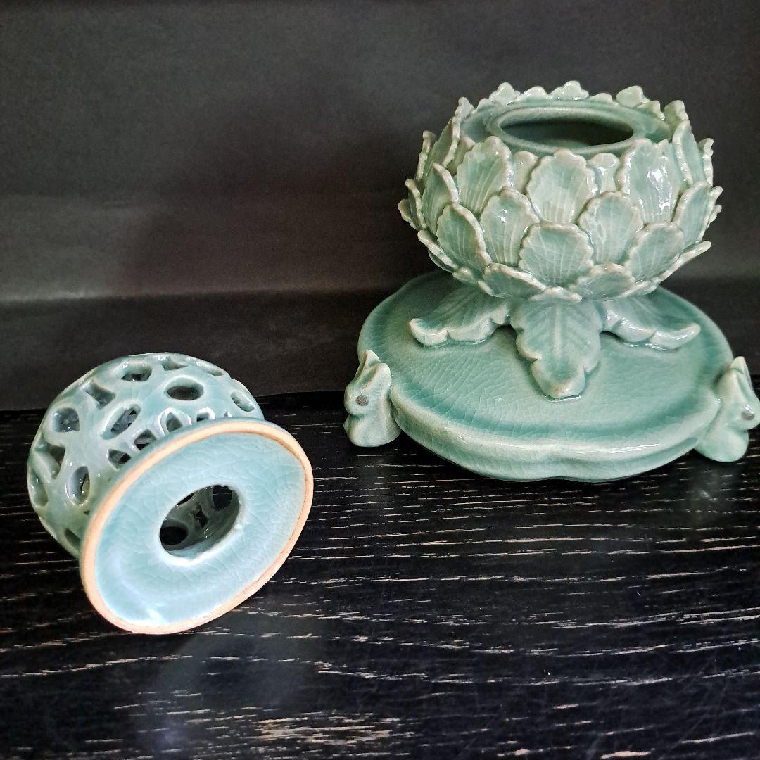 茶道具 青磁蓮型 香炉 三兎台 陽刻蓮型 細密技巧 透し火屋 海青造