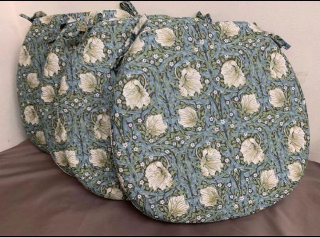 ピンパネル柄　ダイニングシートクッション　4枚セット シートクッション 4枚組 6枚組 セット割り ひも付き 車 おすすめ いす