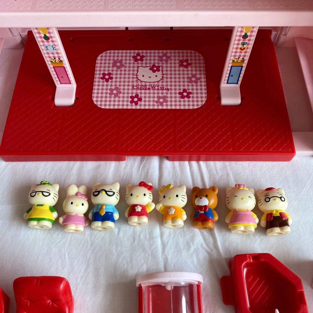 確認用写真 HELLO KITTY ドールハウス 赤い屋根 ハローキティのお家