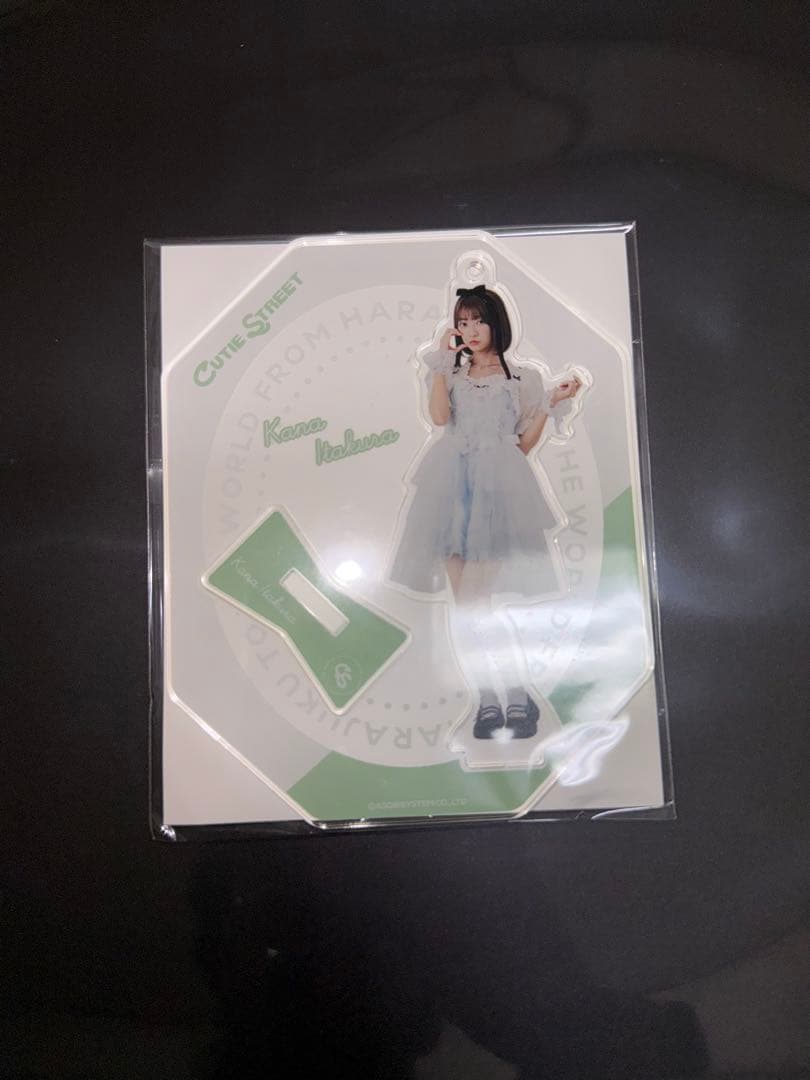 CUTIE STREET 板倉可奈 アクスタ LARME監修ビジュアルver. CUTIE STREET 板倉可奈 アクスタ LARME監修ビジュアルver. - メルカリ