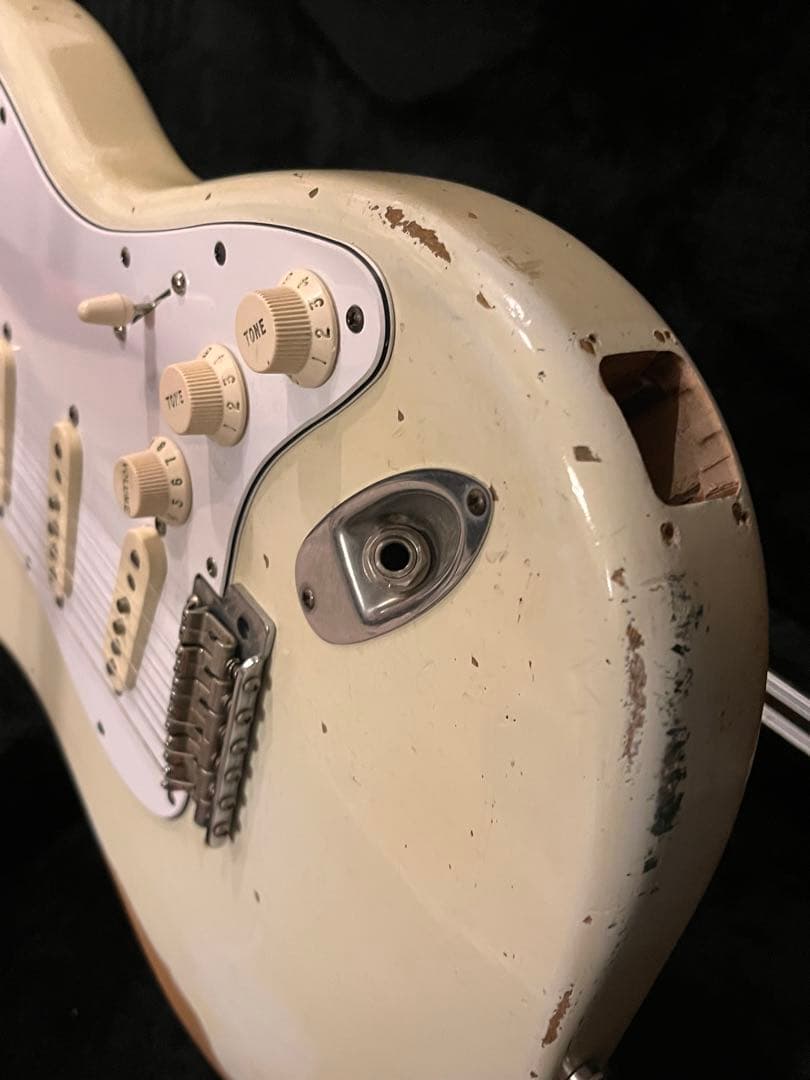 t*u様 超初期&CSPU搭載！Road Worn Stratocaster 白 - メルカリ