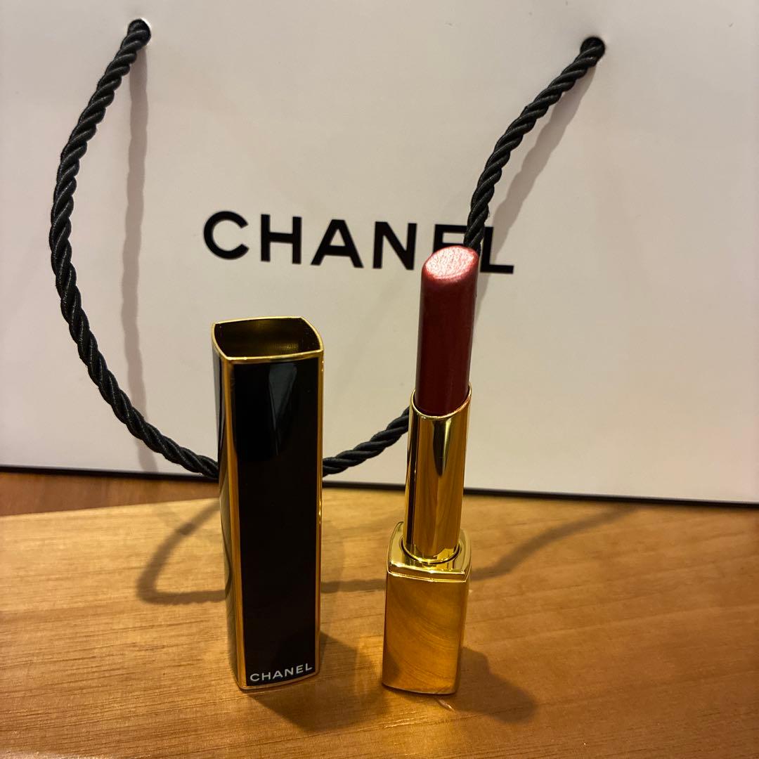 【CHANEL】 ダークレッド 口紅 スティックタイプ 冬のおすすめ赤リップ三選 | シャネルコスメ | TikTok