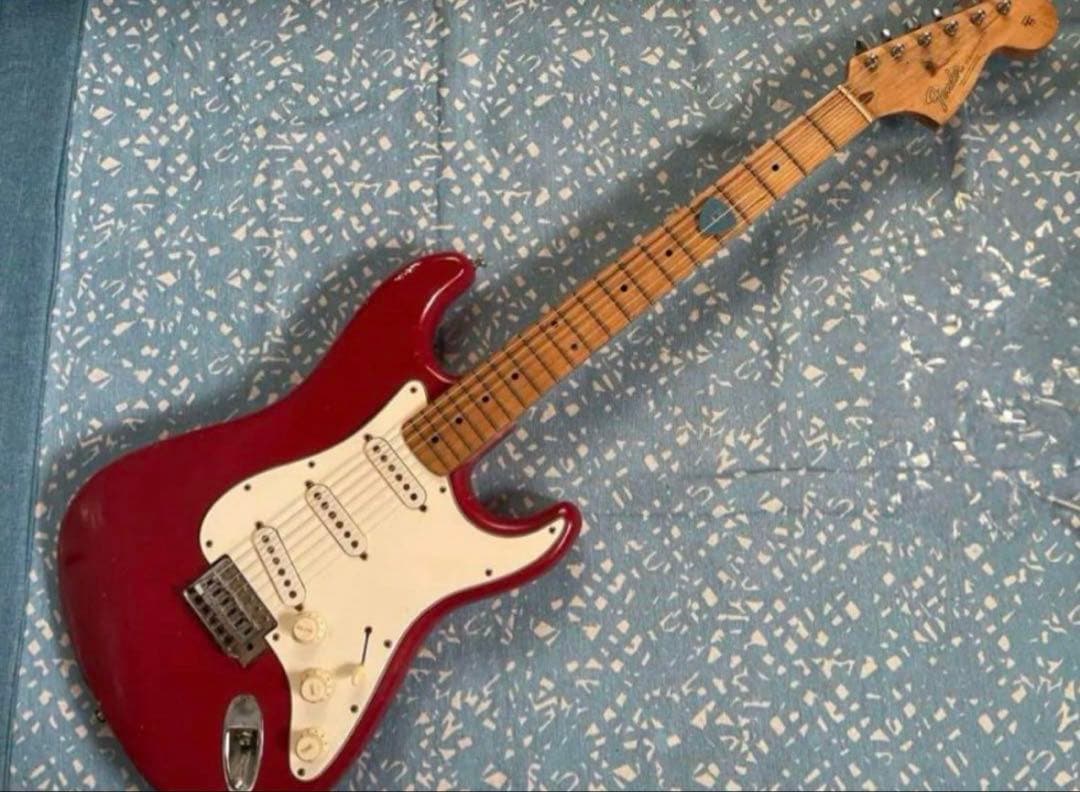 ストラトキャスター　JAPANヴィンテージ Early'54 Sunburst/Maple neck VG-2240｜ビンテージフェンダー