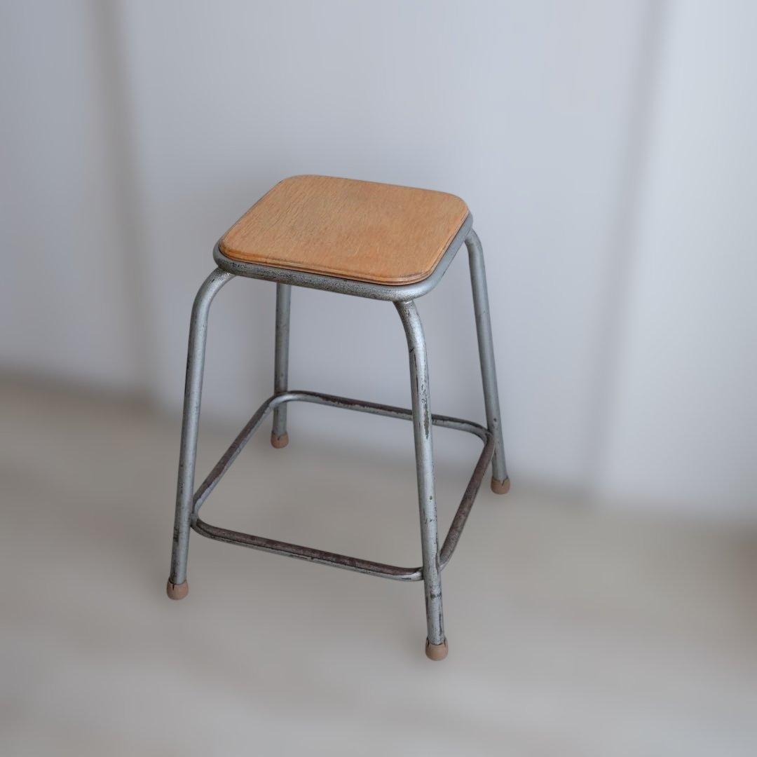 1970年代 フランス 工業用 メタル木座面 スツール オリジナルvintage 1970年代 フランス 工業用 メタル木座面 スツール オリジナルvintage