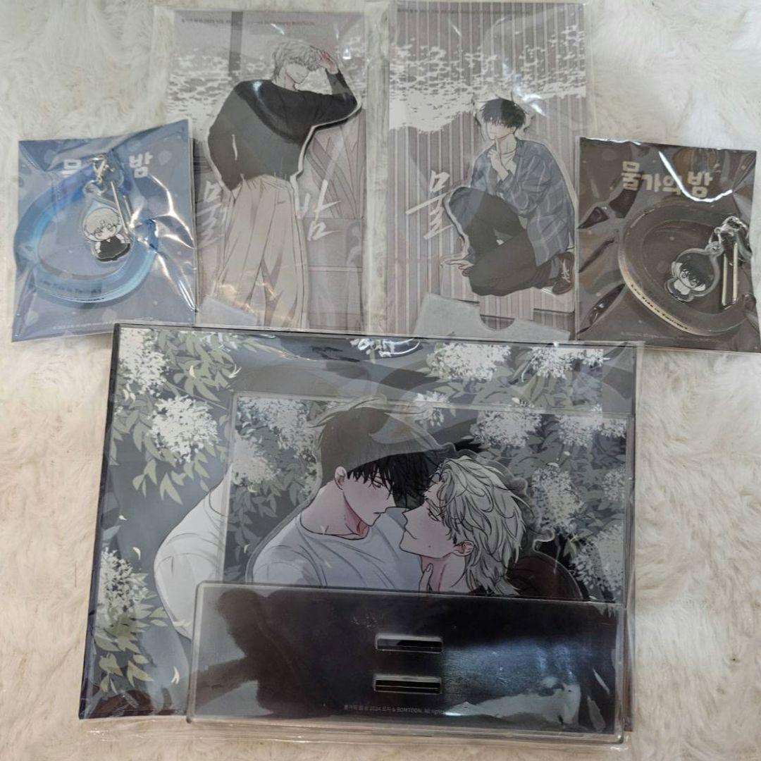 韓国BL 水辺の夜 ポップアップストア TAEJU EUIHYUN セット Amazon.co.jp: 水辺の夜 BOMTOON ポップアップストア グッズ 韓国漫画