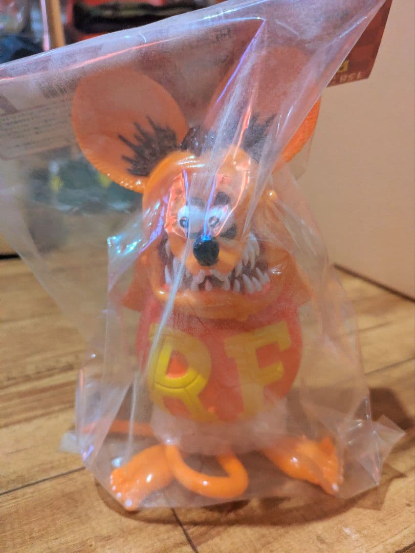 RAT FINK　ラットフィンク フィギュア　ソフビ　未開封　エド・ロス raf611gr1.jpg