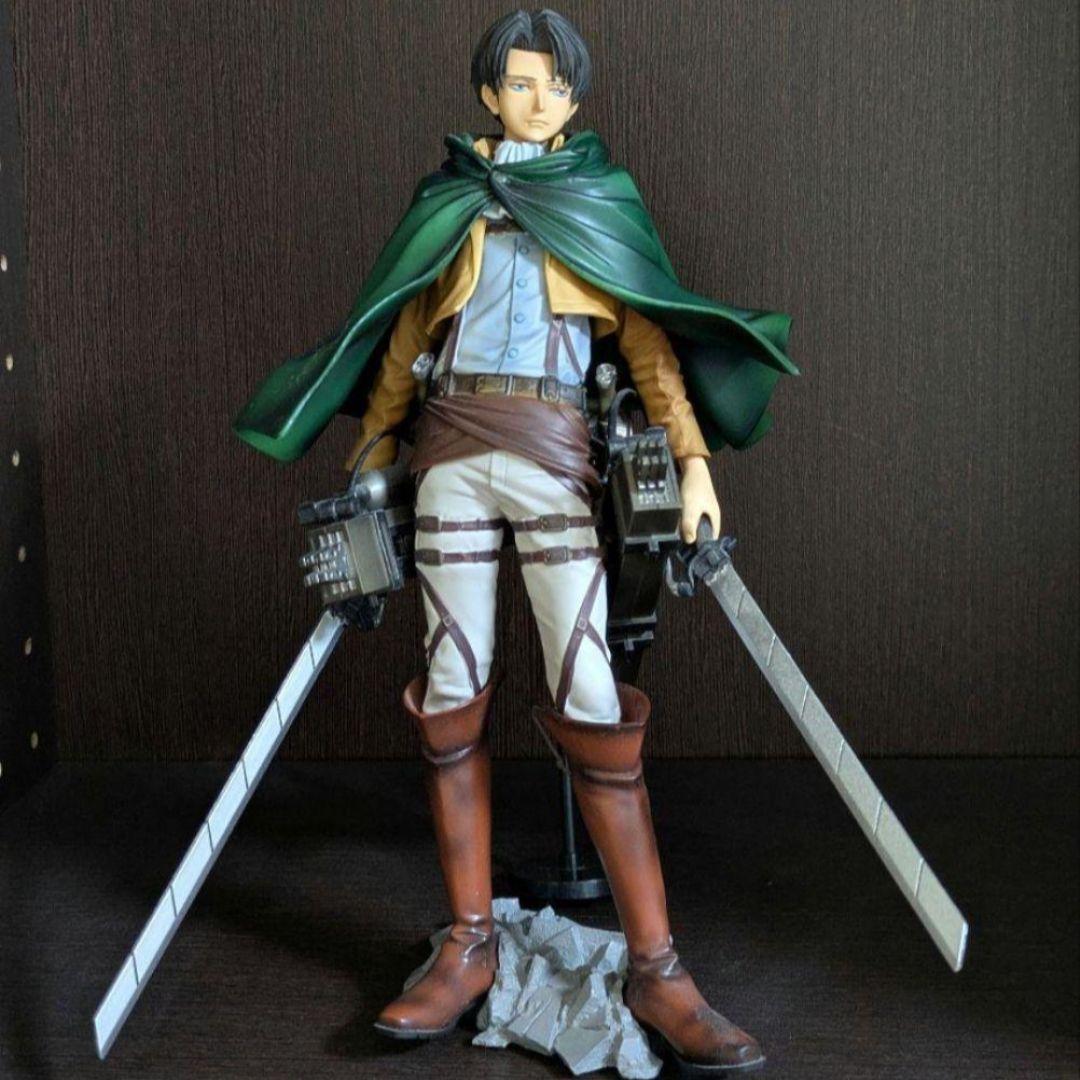 進撃の巨人 リヴァイ　立体機動装置　フィギュア Amazon.co.jp: MASTER STARS PIECE THE LEVI (リヴァイ 高さ20cm+立体