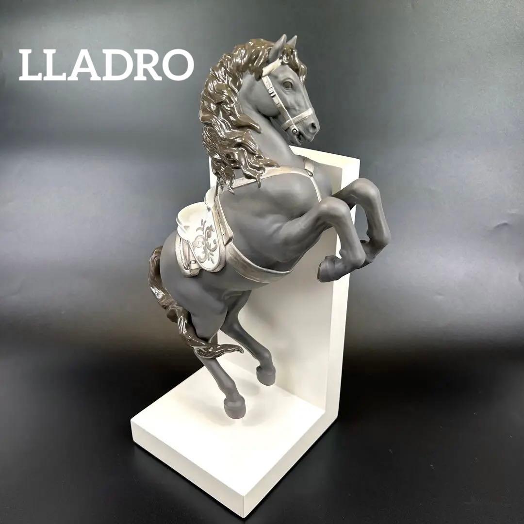 未使用品】リヤドロ フィギュアリン 置物 馬 跳躍 黒馬 ホース 陶器