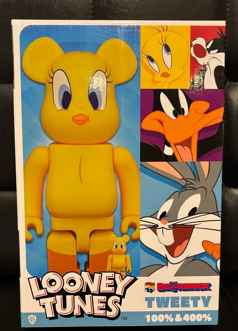 新品 Looney Tunes Tweety 100% & 400% - メルカリ