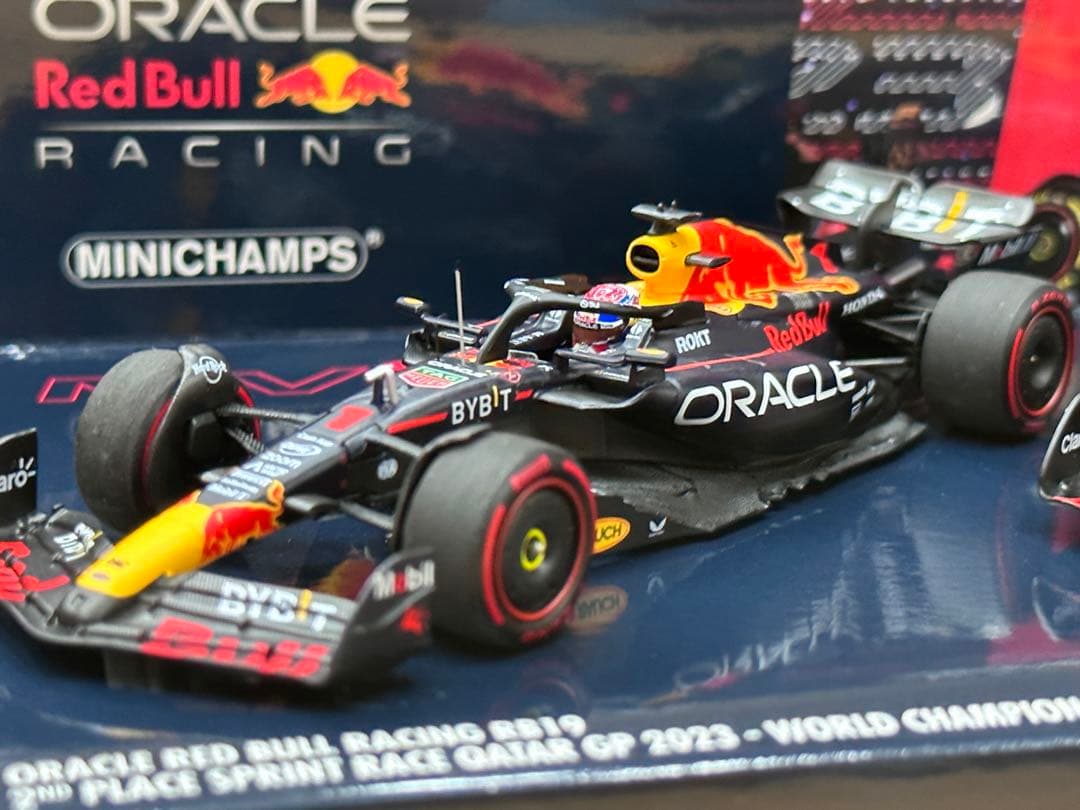 フェルスタッペン ミニチャンプス 2023 レッドブルrb19ミニカー2台