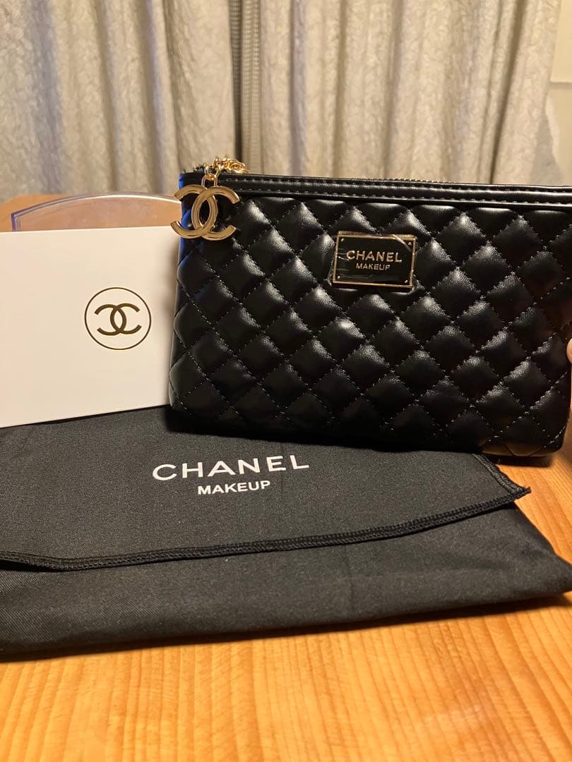 非売品】CHANEL シャネル キルティングポーチ - メルカリ