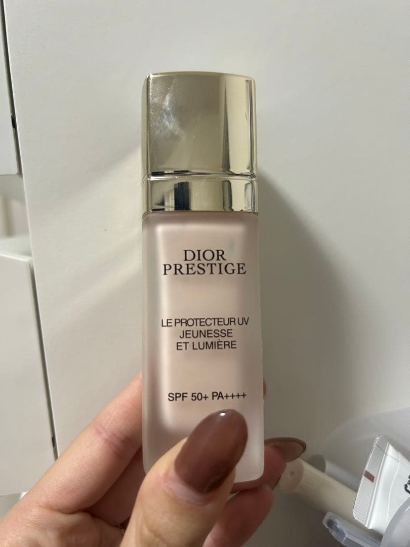 化粧下地 DIOR LE PROTECTEUR UV 30ml ディオール / プレステージ ホワイト ル プロテクター UV ルミエール