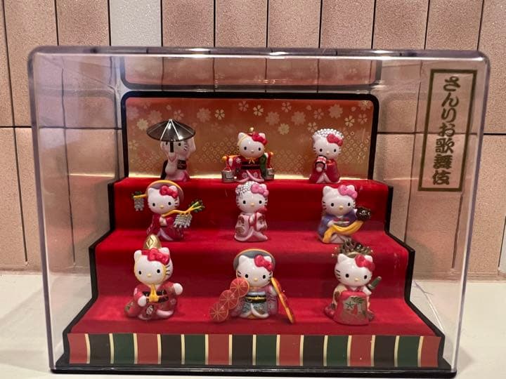 ❤️日本限定❤️希少品❤️1点もの❤️新品未使用❤️レトロハローキティさんりお歌舞伎置き物 KAWAII KABUKI～ハローキティ一座の桃太郎～ | サンリオピューロランド