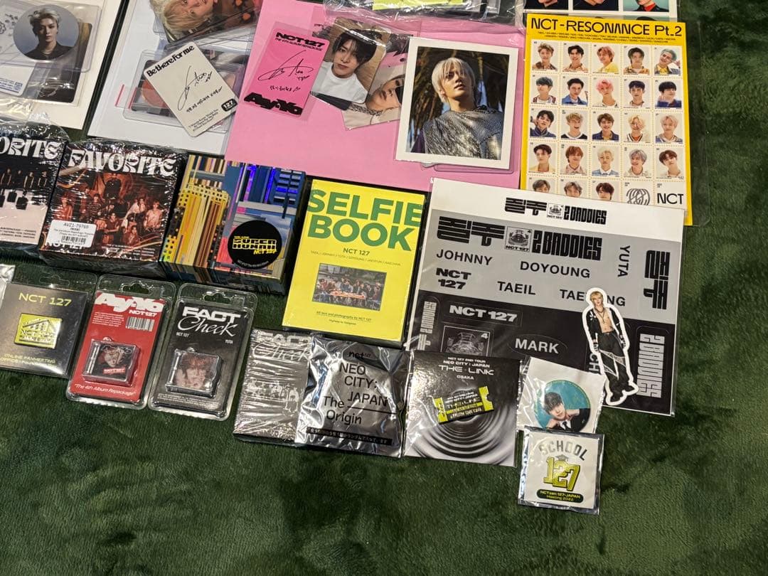 まとめ売り】NCT127 ユウタ 雑貨 まとめ売り（トレカ・アクスタ・小物）