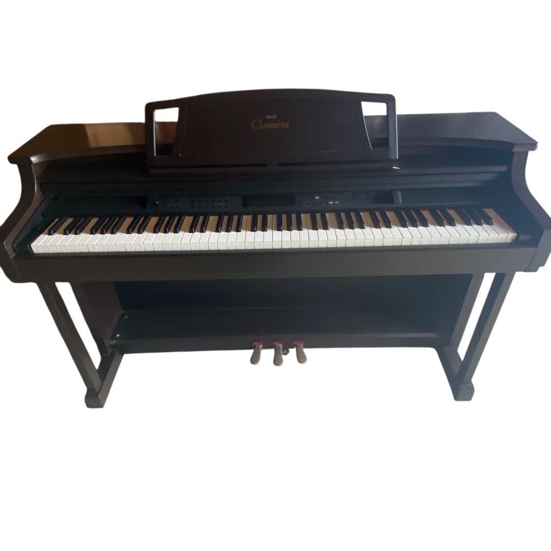あんな　ヤマハ Clavinova CLP-911電子ピアノ 動作品 CLP635B.jpg