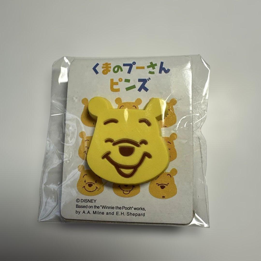 くまのプーさん ピンバッジ 2002年製 - メルカリ