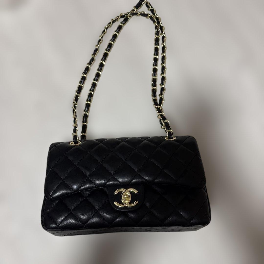 ノベルティCHANEL ブラック キルティング ショルダーバッグ 人気