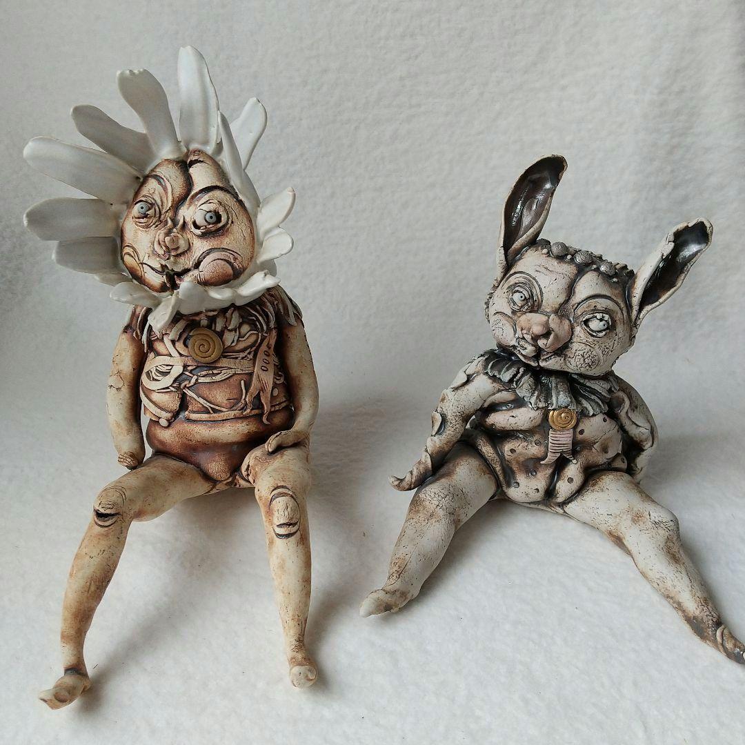 陶器人形 作家物 花とウサギの妖精 インテリア オブジェ 楽天市場】滝上真由美作 おもしろびな キャビネットうさぎ 陶人形作家