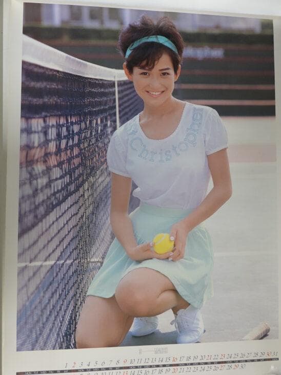 岡田有希子1986年カレンダー L108638090 - アイドル公式 ストア