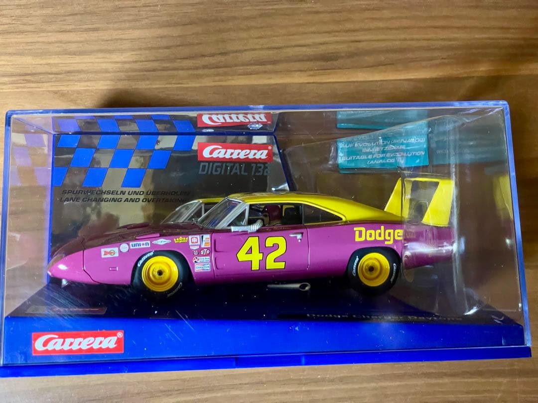 カレラデジタル132スロットカー「ダッジチャージャー デイトナ」新品未