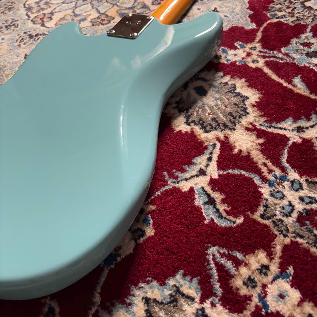 逸品Fender Mustang Japan Kurt Cobain - メルカリ