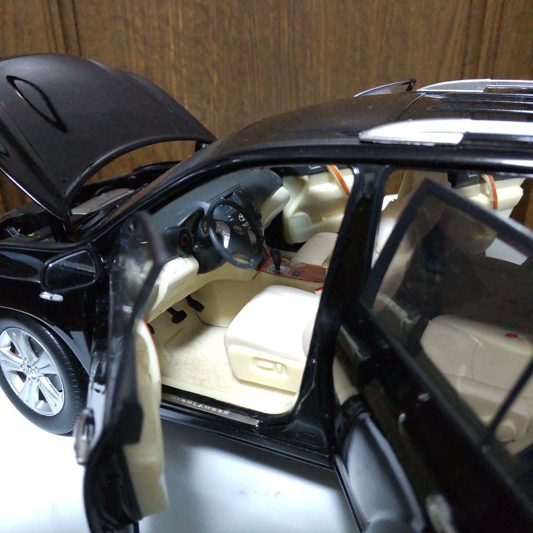 トヨタ ハイランダー ヴァンガード ブラック 1/18 中国トヨタ - メルカリ