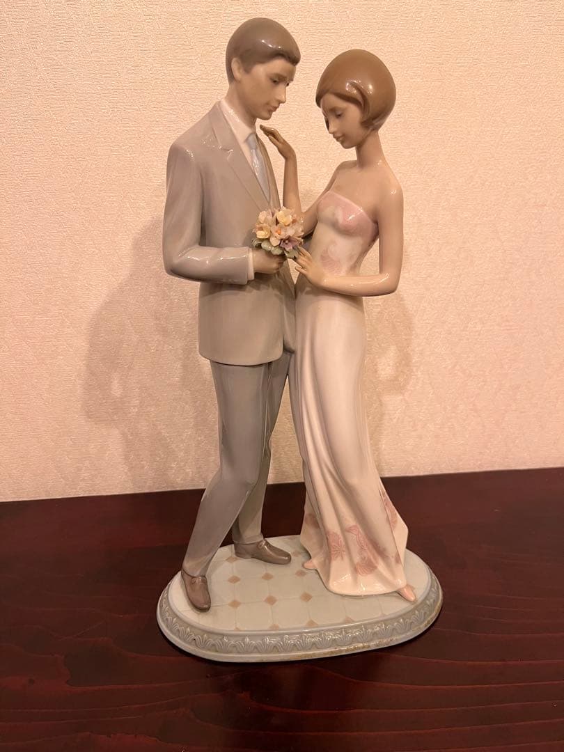 希少美品】リヤドロ LLADRO 6597 愛の宣言 フィギュリン 専用箱付き